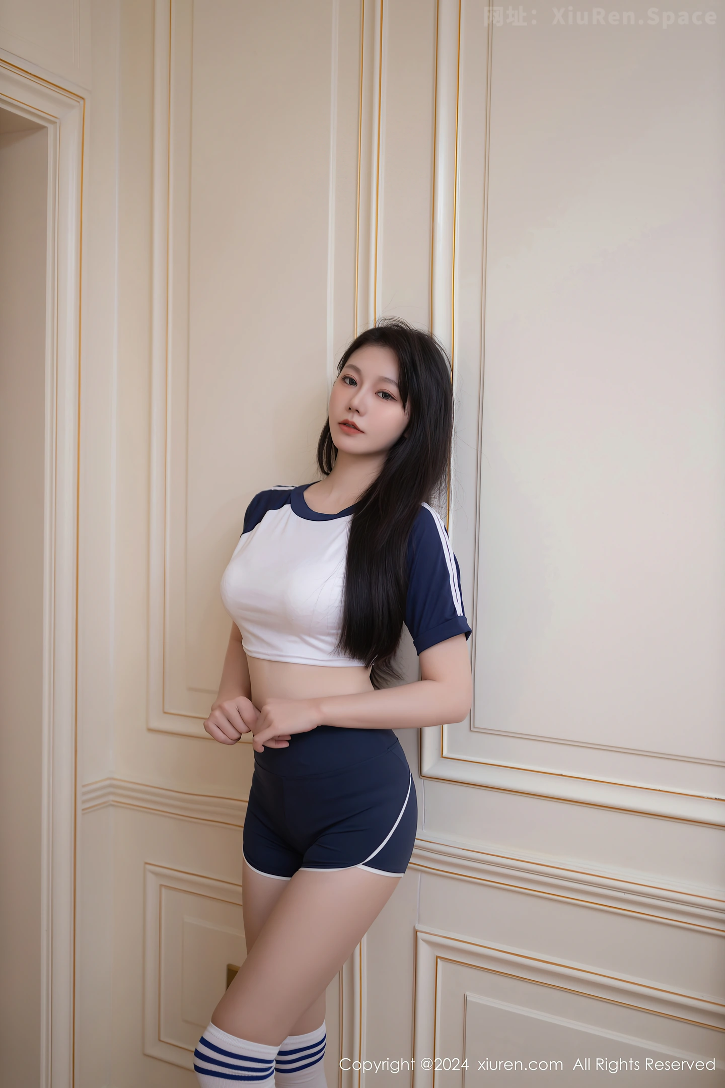 图片[5]-[XiuRen秀人网] VOL.9506 模特安然anran性感运动服露白色内衣配白丝袜秀柔美身姿诱惑写真80P-秀人网官方网站